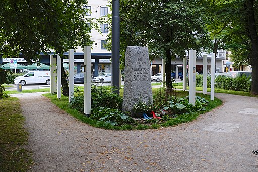 Denkmal am Platz der Freiheit in München