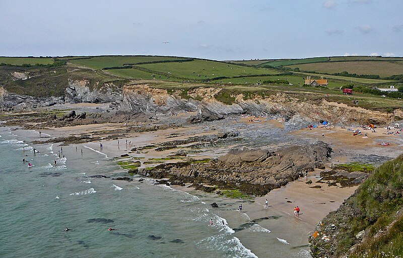 File:Dollar Cove, Gunwalloe (4945920666).jpg