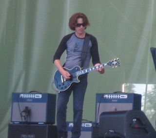 <span class="mw-page-title-main">Dominic Miller</span> British musician