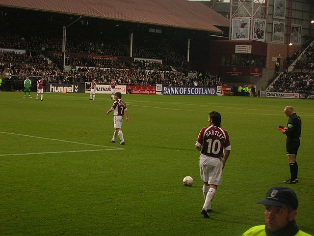 Hearts take on Hibernian in an Edinburgh Derby played at Tynecastle in December 2006