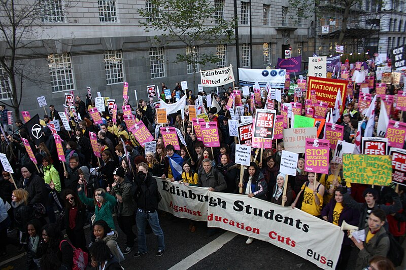 File:Edinburgh Students Protest in London.JPG