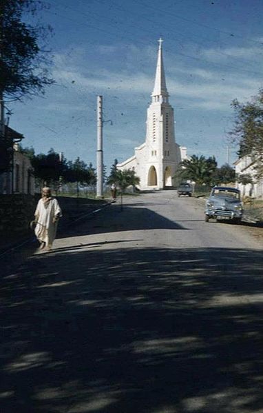 File:Eglise monument historique AIN MERANE.jpg