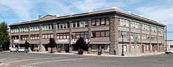 Gebäude eines Unternehmens für Handels- und Fräsunternehmen - Unternehmen Oregon.jpg