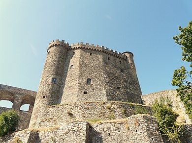 https://www.aptmassacarrara.it/castello-di-fosdinovo/