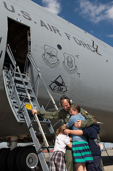 File:Fourth C-5M arrives at Travis 140925-F-PZ859-022.jpg