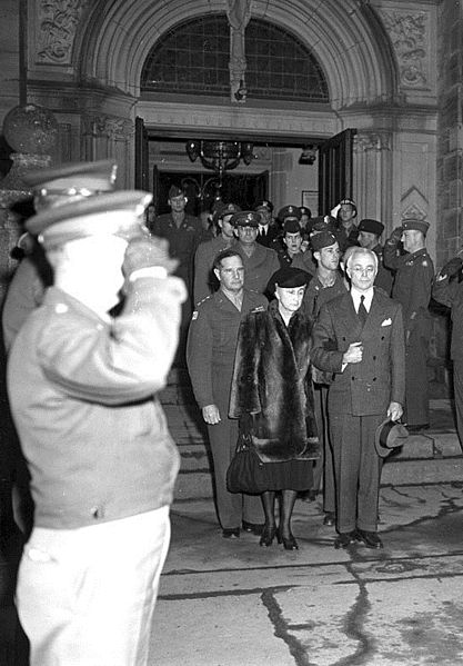 File:Funeral of General Patton 04.jpg