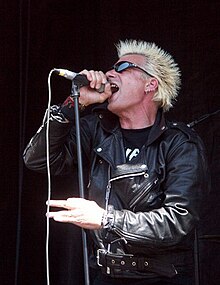 GBH выступает в Warped Tour