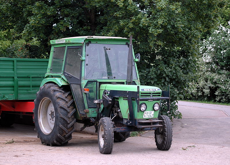 File:Gaiberg - DEUTZ Traktor-001.JPG