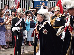 Elizabeth Ii Av Storbritannien: Uppväxt, Närmaste arvinge till tronen, Äktenskap