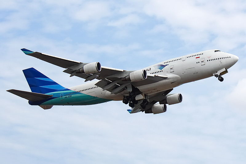 File:Garuda Indonesia Boeing 747-400 take off from Ngurah Rai Airport.jpg