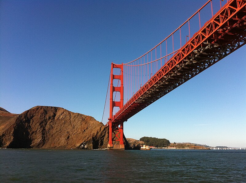 File:Golden Gate bridge from boat.jpg