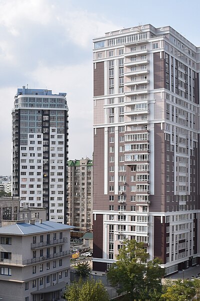 File:Golfstrim housing complex in Odessa.jpg