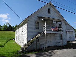 Cumhuriyet Sarayı Büyük Ordusu, Halsey, NY.jpg