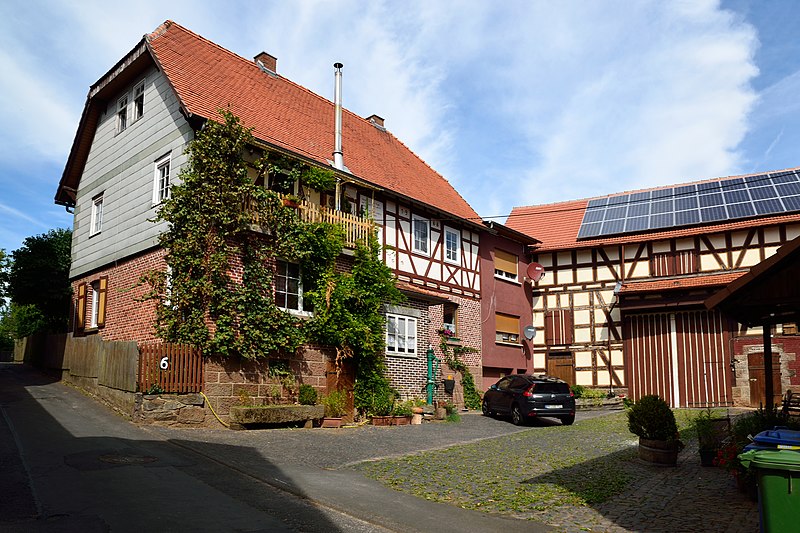 File:Großseelheim, An der Bach 6.1.jpg