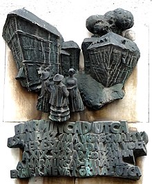 Commemorative plaque to the former Thirtieth Office (tax office), affixed in 1974 at the beginning of the street bearing its name. The author of the bronze relief is Robert Csikszentmihalyi. (Budapest, District V, Harmincad Street Nr 1). HarmincadHivatal Bp05 Harmincad1.jpg