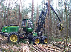 Harvester John Deere 1170E.JPG