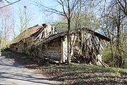 Čeština: Zbořeniště v Hrachovicích, části Mírové pod Kozákovem. This file was created as a part of the photographic program of Wikimedia Czech Republic. Project: Fotíme Česko The program supports Wikimedia Commons photographers in the Czech Republic.