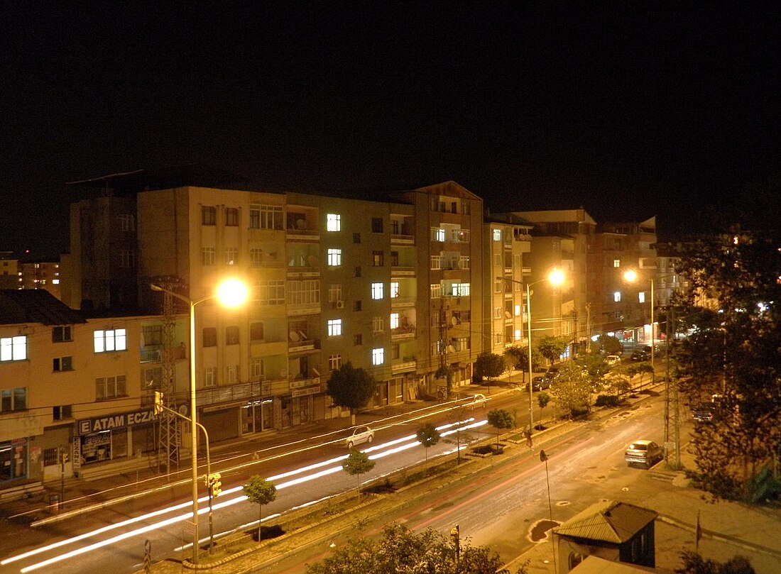 File:Iğdır at night.jpg