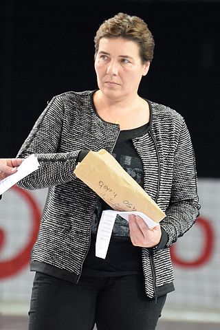 <span class="mw-page-title-main">Isabelle Wendling</span> French handball player (born 1971)