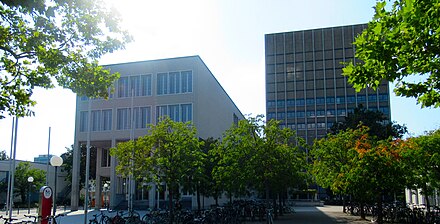 La KIT-Bibliothek est la bibliothèque centrale du Karlsruher Institut für Technologie.