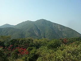 Kai Kung Shan in distance.jpg