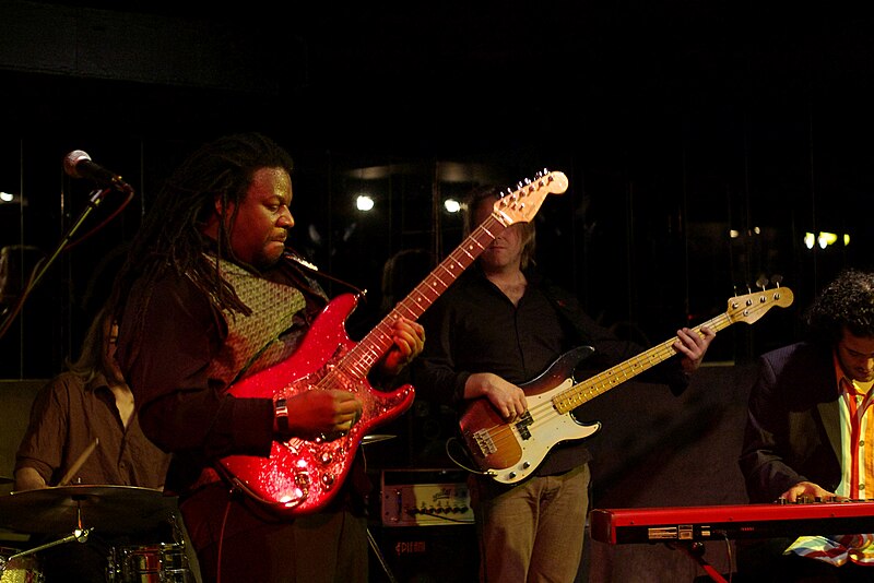 File:Khalif wailin walter blues band IMGP2032 smial wp.jpg