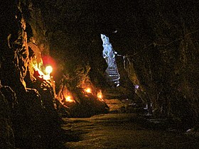 280px-King_Davids_Cave_%283914497189%29.jpg