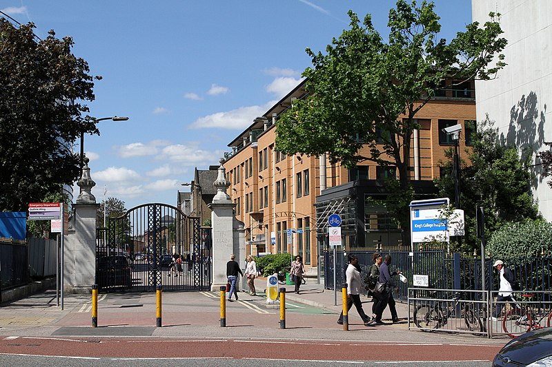 File:Kings College Hospital - geograph.org.uk - 3628578.jpg