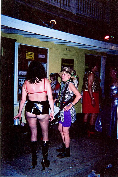 File:Krewe of OAK Midsummer Mardi Gras 2002 New Orleans Booty Shorts.jpg