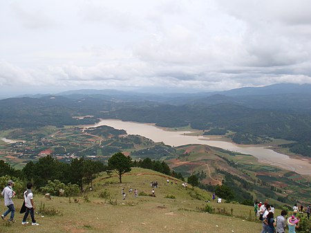 Hồ Đankia – Suối Vàng