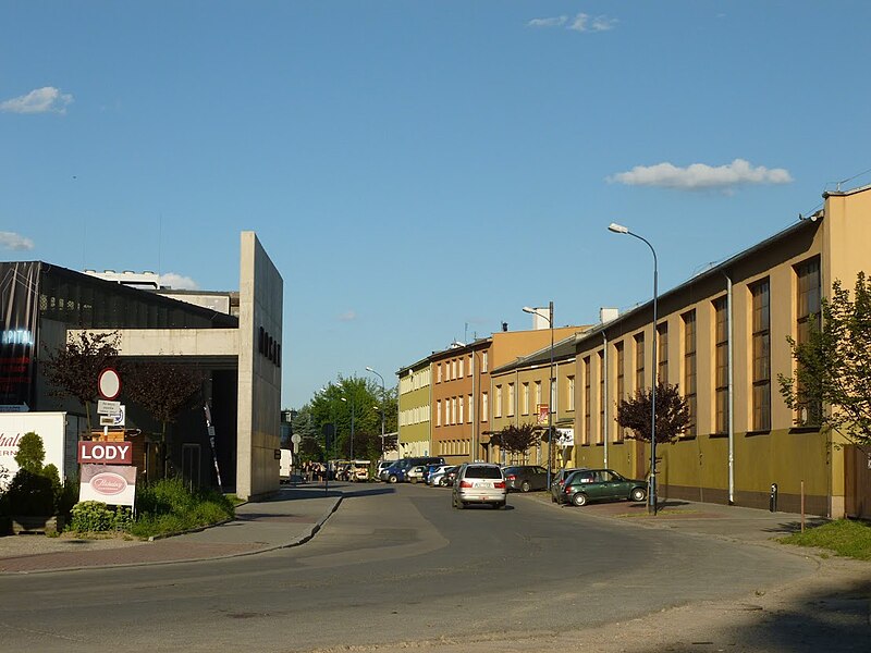 File:Lipowa Street, Kraków, 2013.jpg