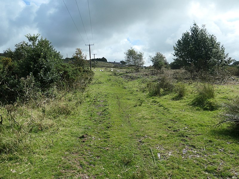 File:Looking up the Bryngwyn incline, near Glandwr (geograph 6248606).jpg