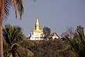 Luang Prabang-Phou Si-02-von Wat Visounarath-gje.jpg