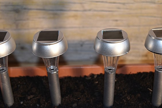 Garden lamps with a foltovoltaic cell