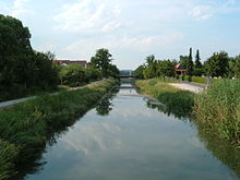 Der Ludwigskanal im Stadtteil Holzheim