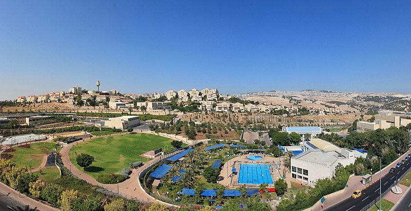 File:Ma'ale adumim 01.jpg