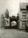 Stadszijde poort, kort voor de afbraak (Th. Weijnen, 1868)