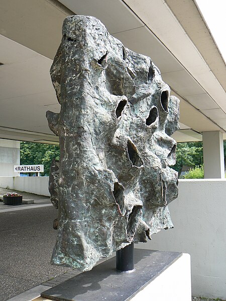 File:Marl Sculpture 03.JPG