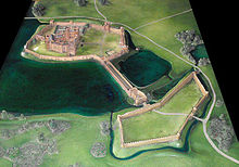 A reconstruction of the palatial Kenilworth Castle in England around 1575 Model of Kenilworth Castle in 1575-80 trimmed.jpg