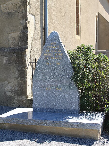 File:Monument aux morts de Cizos (Hautes-Pyrénées) 1.jpg