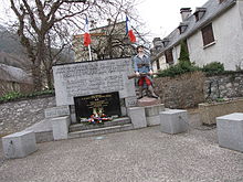 Le monument aux morts.