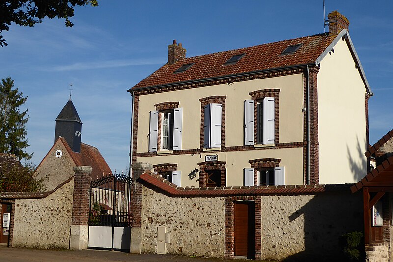 File:Mottereau mairie église Saint-Antoine Eure-et-Loir France.jpg