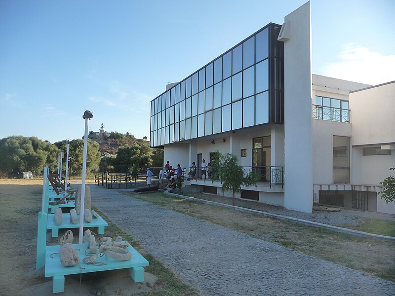 File:Museo mona.JPG