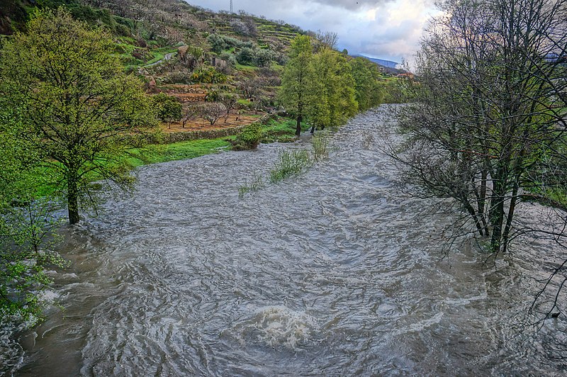 File:Navaconcejo Agua.jpg