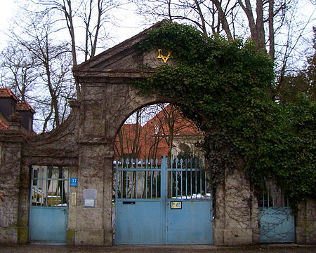 Neuer Israelitischer Friedhof München Eingang