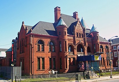 How to get to New York State Armory (Poughkeepsie) with public transit - About the place