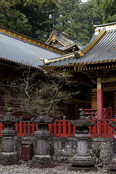 File:Nikko 2013-11-01 (11284457643).jpg