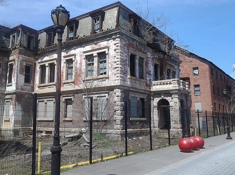 File:Office Building and Lighthouse Depot Complex Staten Island 01.jpg