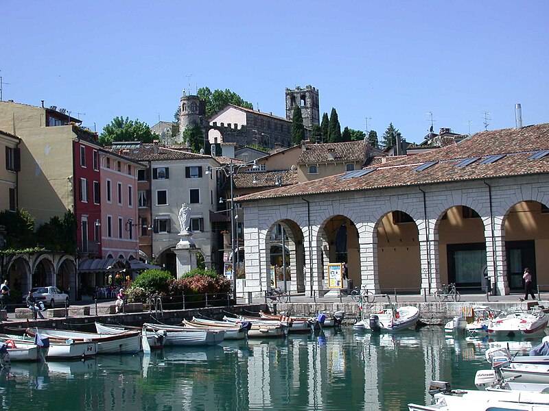 File:Old port of Desenzano.JPG