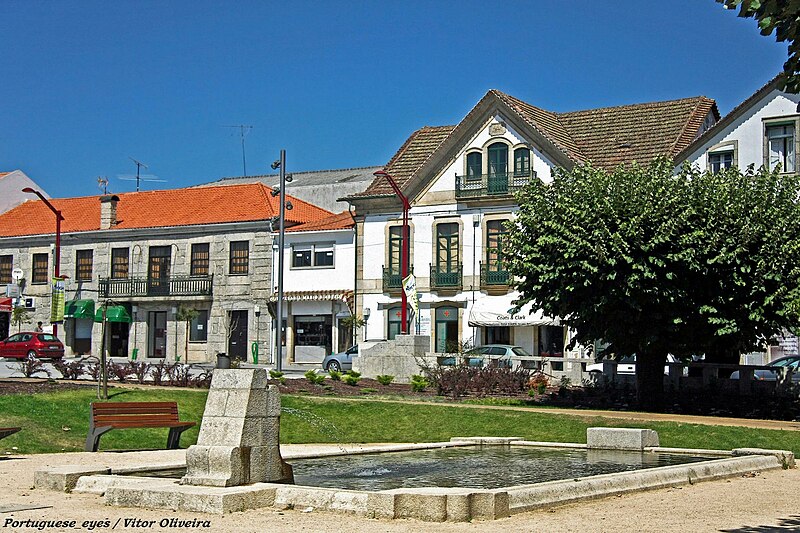 File:Oliveira do Hospital - Portugal (4913105182).jpg